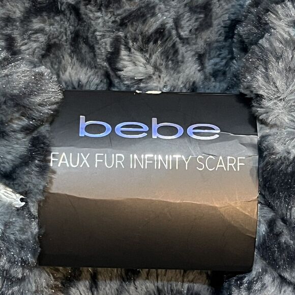 bebe Accessories - Bebe Berkshire Fashions Infinity Scarf Leopard Print Faux Fur Women's NWT